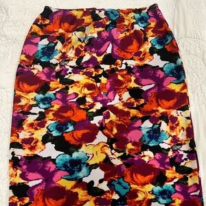 Victoria’s Bliss colorful skirt. In good condition